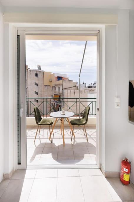 Adorable Sunny Studio With Private Balcony I Atenas Exterior foto